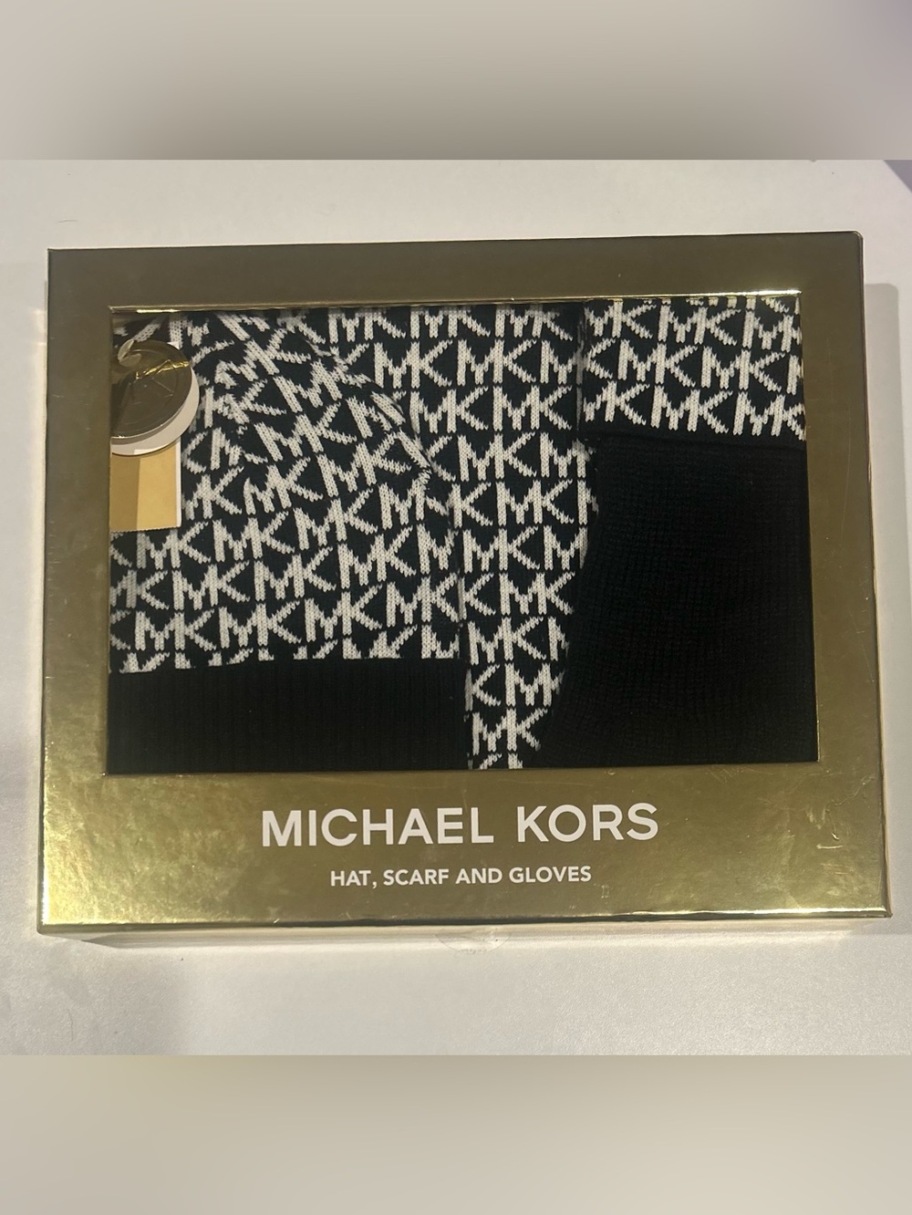 NEW Michael Kors Hat, Scarf & Gloves Gift Set Black / White MK Logo